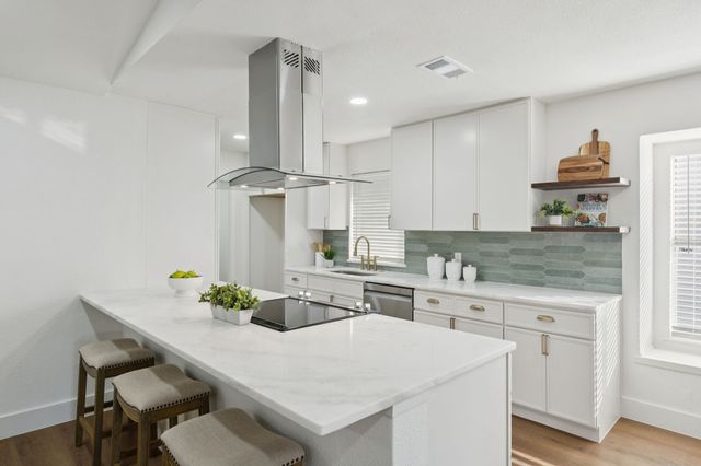 3705 Grasmere Drive, Carrollton, TX 75007