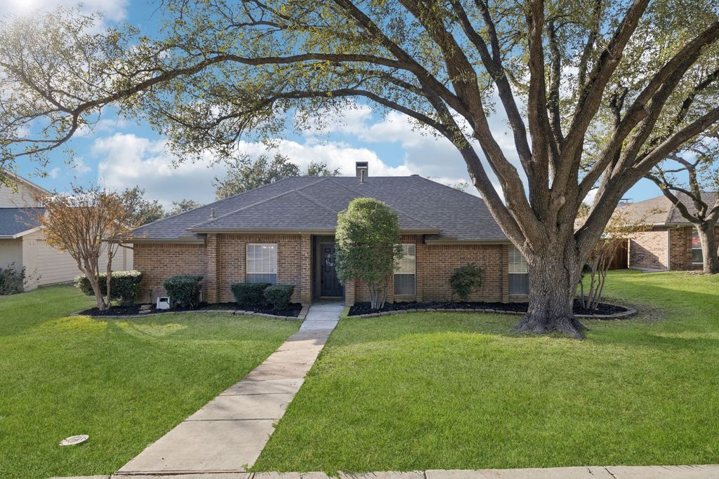 3705 Grasmere Drive, Carrollton, TX 75007
