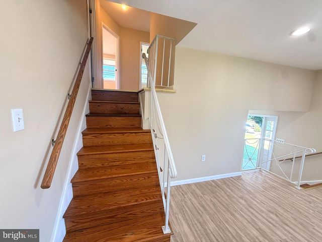 506 PINEWOOD RD, Philadelphia, PA 19116