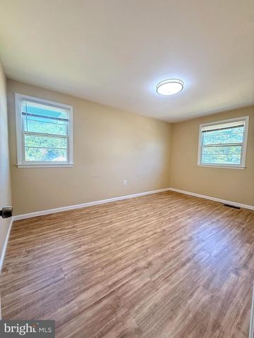 506 PINEWOOD RD, Philadelphia, PA 19116