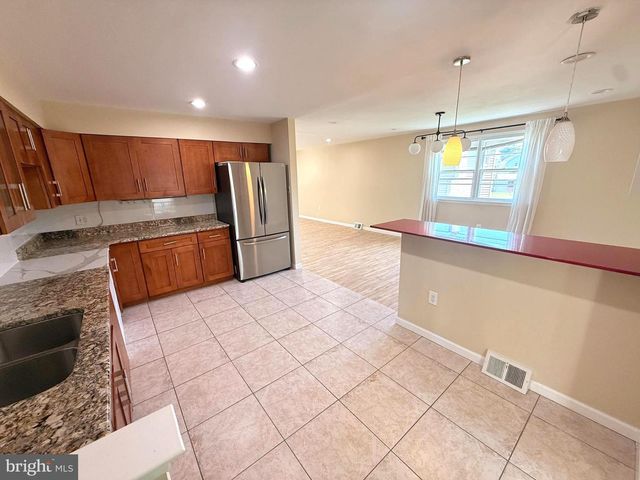 506 PINEWOOD RD, Philadelphia, PA 19116