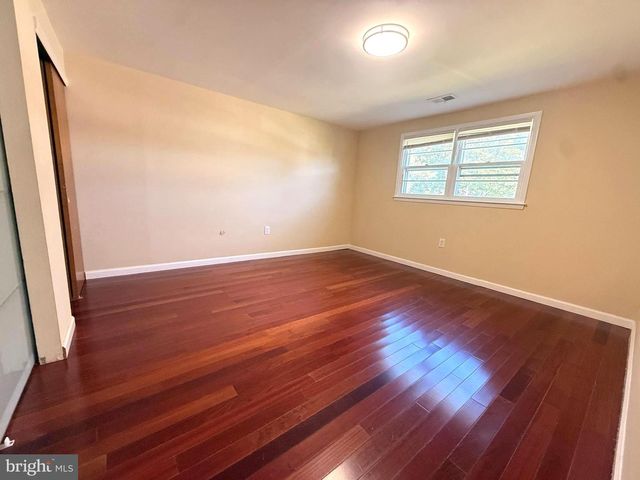 506 PINEWOOD RD, Philadelphia, PA 19116