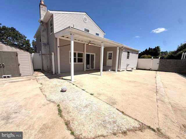 506 PINEWOOD RD, Philadelphia, PA 19116