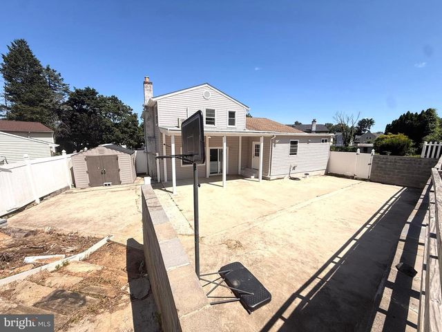 506 PINEWOOD RD, Philadelphia, PA 19116