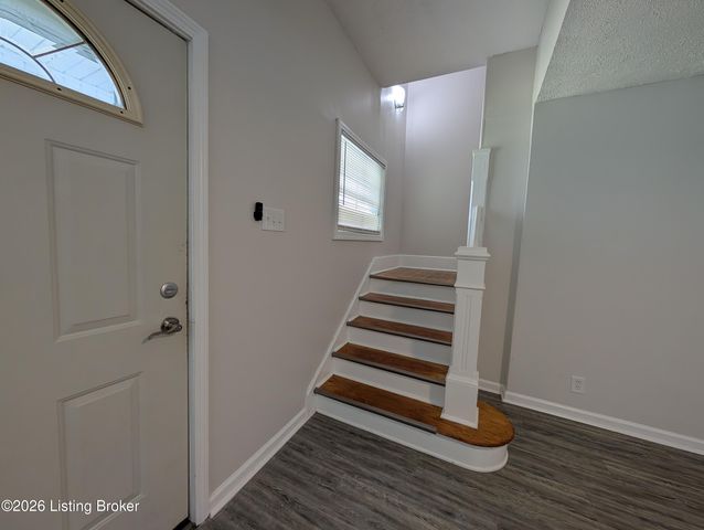 651 Louis Coleman Junior Dr, Louisville, KY 40211