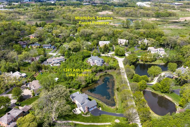 1241 Ash Lawn Drive, Lake Forest, IL 60045