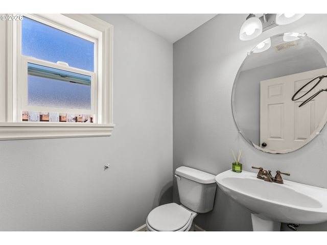 14485 WALNUT GROVE Way, Oregon City, OR 97045