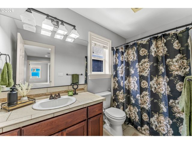 14485 WALNUT GROVE Way, Oregon City, OR 97045
