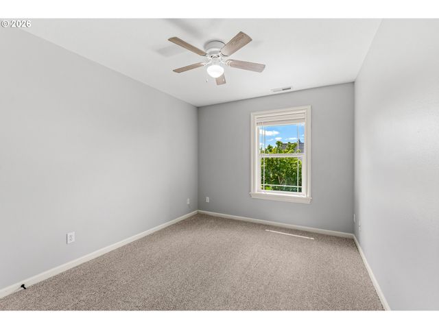 14485 WALNUT GROVE Way, Oregon City, OR 97045