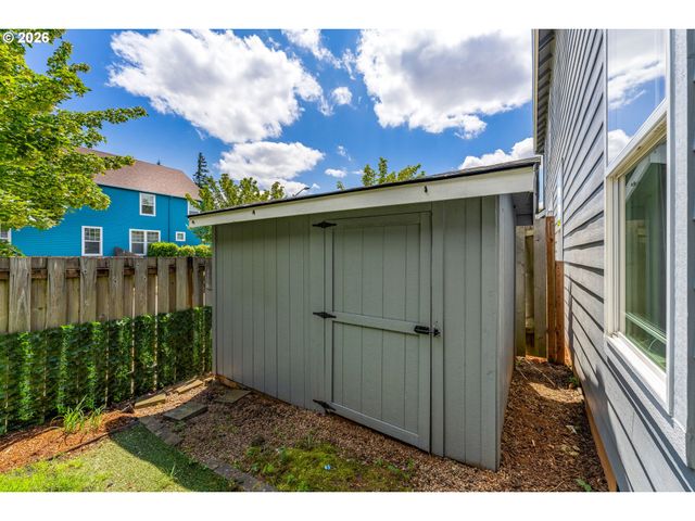 14485 WALNUT GROVE Way, Oregon City, OR 97045