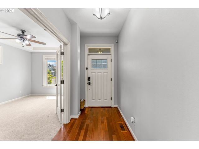 14485 WALNUT GROVE Way, Oregon City, OR 97045
