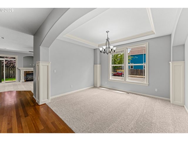 14485 WALNUT GROVE Way, Oregon City, OR 97045