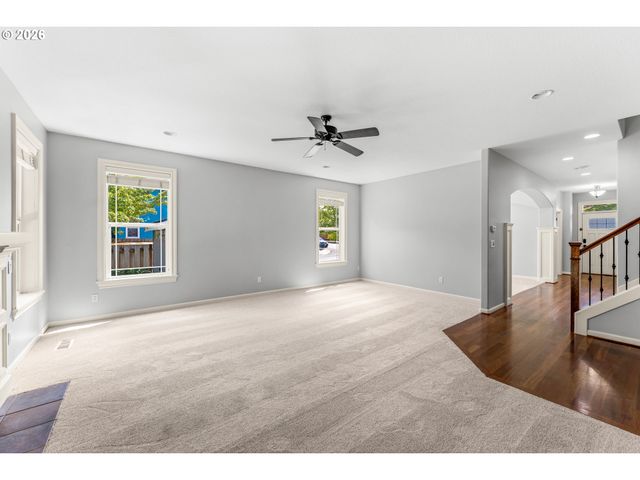 14485 WALNUT GROVE Way, Oregon City, OR 97045