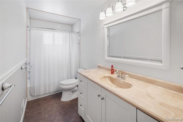 33443 Unicorn Court, Westland, MI 48186