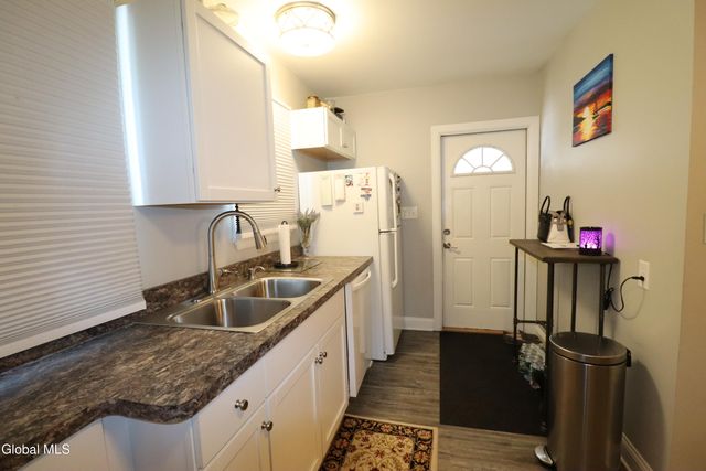 30 Tremont Street, Albany, NY 12205