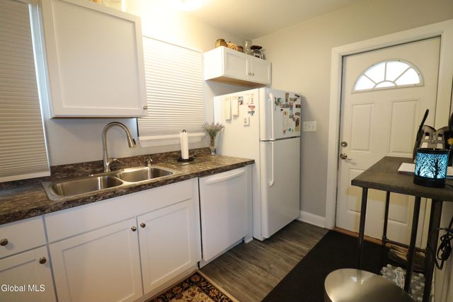 30 Tremont Street, Albany, NY 12205