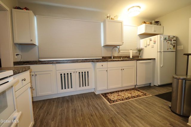 30 Tremont Street, Albany, NY 12205