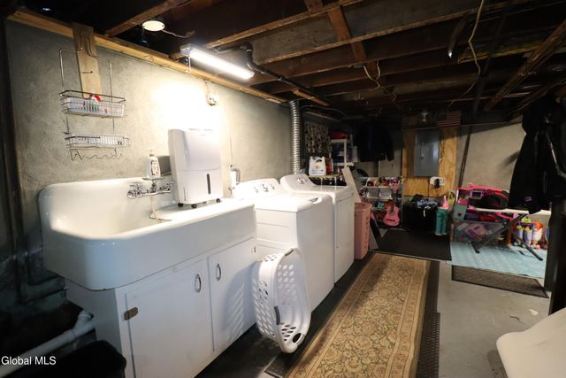 30 Tremont Street, Albany, NY 12205