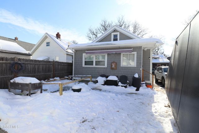 30 Tremont Street, Albany, NY 12205