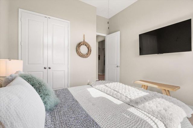 111 Nantucket CIR, Austin, TX 78737