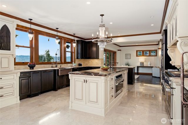 2845 E Lake Sammamish Parkway SE, Sammamish, WA 98075