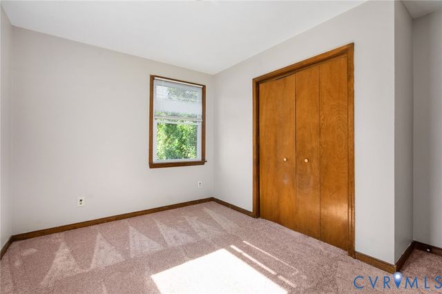 104 Bridge St, Highland Springs, VA 23075
