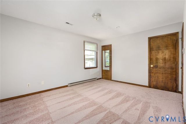104 Bridge St, Highland Springs, VA 23075
