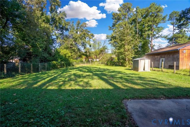 104 Bridge St, Highland Springs, VA 23075