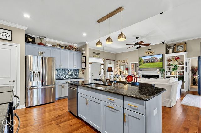 9734 S Watt Landing, Pendleton, IN 46064