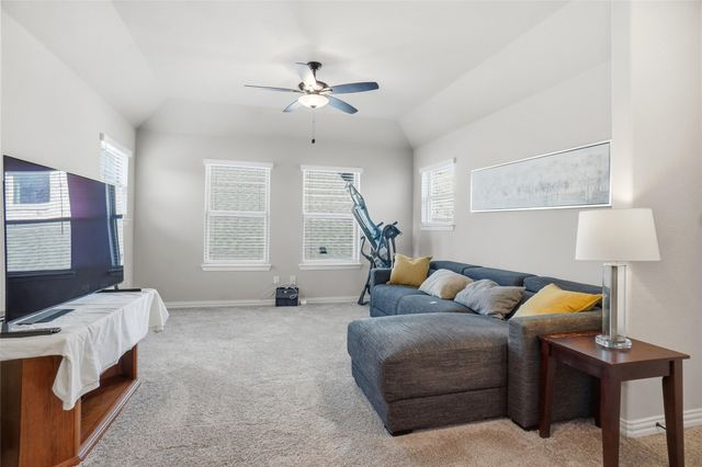 409 Monarch Way, Justin, TX 76247