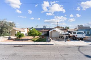 2105 El Greco Street, Las Vegas, NV 89102