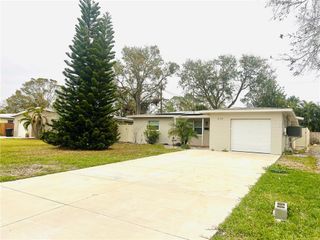 4135 HELENA STREET NE, St Petersburg, FL 33703