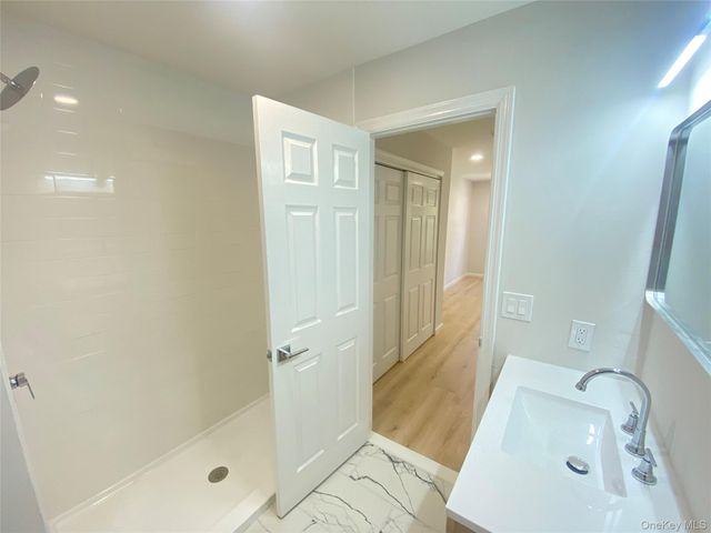 10 Gettysburg Drive, Port Jefferson Station, NY 11776