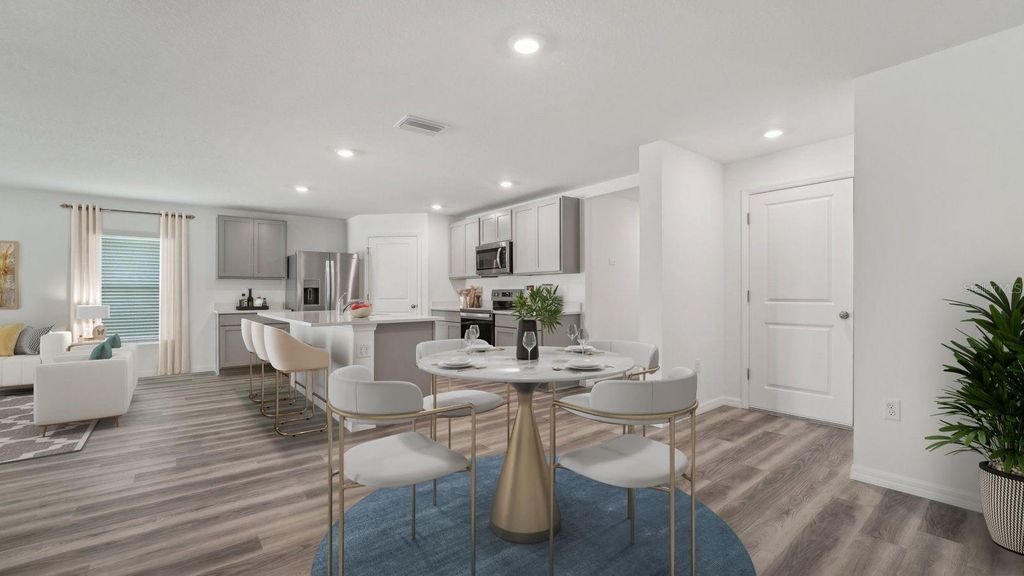 Image 9 of property listing at 15038 CROSSHALL STREAM DRIVE, Wimauma, FL 33598