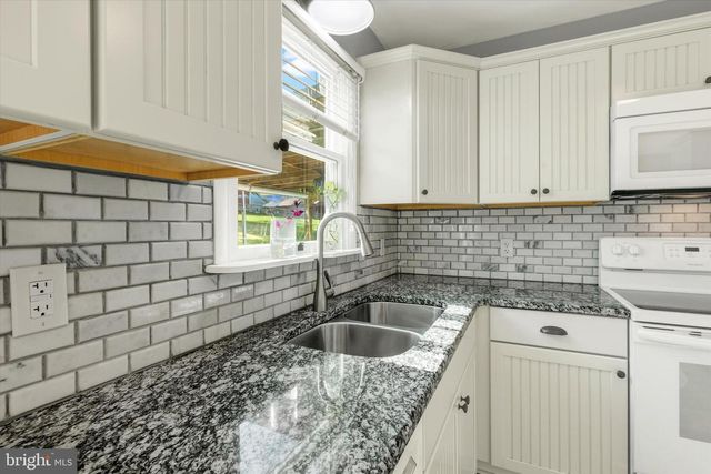 260 SUMMER HILL RD, Bernville, PA 19506