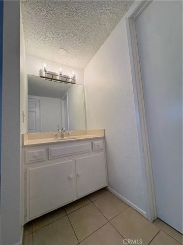 9047 Langdon Avenue 38, North Hills, CA 91343