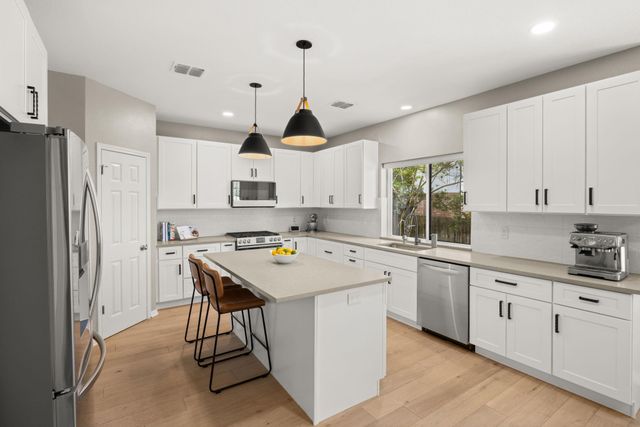 12805 Bivins CT, Austin, TX 78732