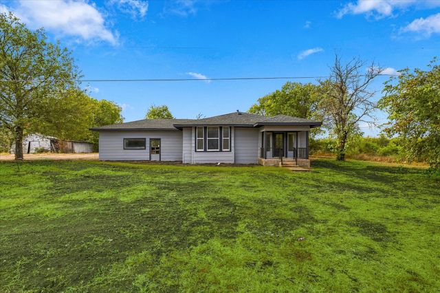 401 S Gardner Street, Whitewright, TX 75491