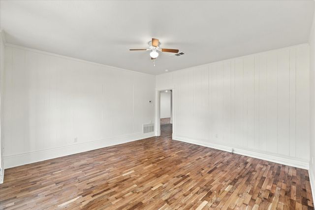 401 S Gardner Street, Whitewright, TX 75491