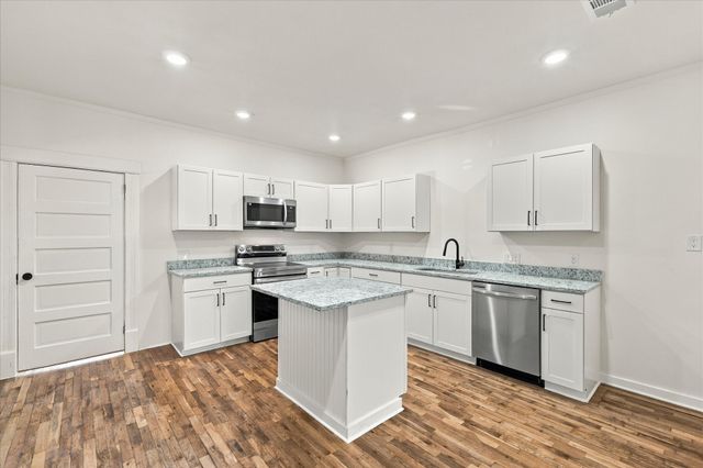 401 S Gardner Street, Whitewright, TX 75491