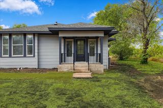 401 S Gardner Street, Whitewright, TX 75491