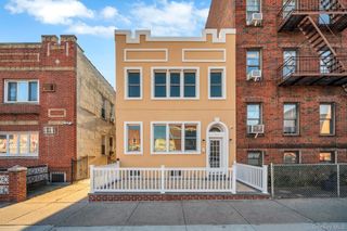 4106 25th Avenue 2, Astoria, NY 11103
