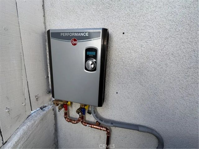 857 W Edgehill Road 2, San Bernardino, CA 92405