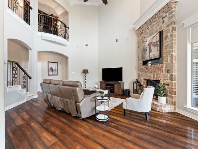 2 Pond View Court, Mansfield, TX 76063