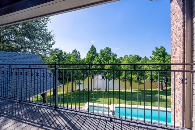 2 Pond View Court, Mansfield, TX 76063