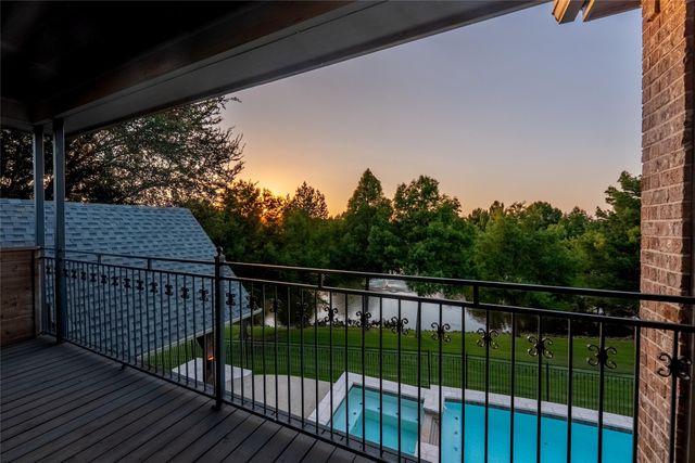 2 Pond View Court, Mansfield, TX 76063