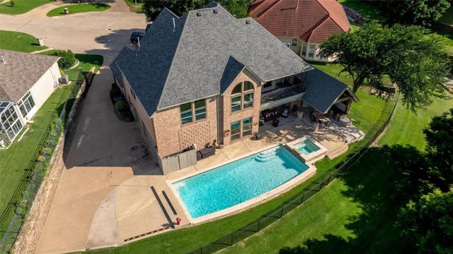 2 Pond View Court, Mansfield, TX 76063