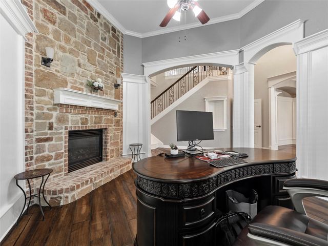 2 Pond View Court, Mansfield, TX 76063