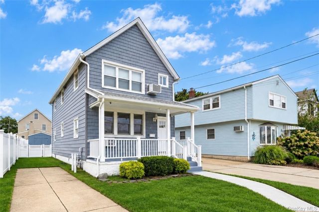 25 Nicholas Avenue, East Rockaway, NY 11518
