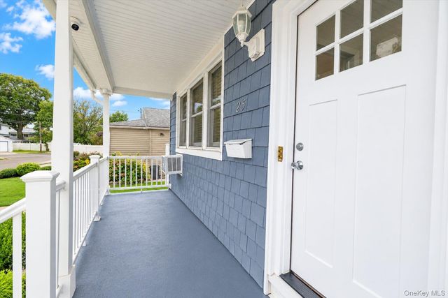 25 Nicholas Avenue, East Rockaway, NY 11518